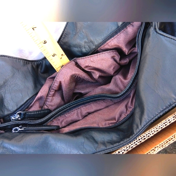 The MID-NIGHT SACRIFICE Pocketbook - Picture 16 of 16